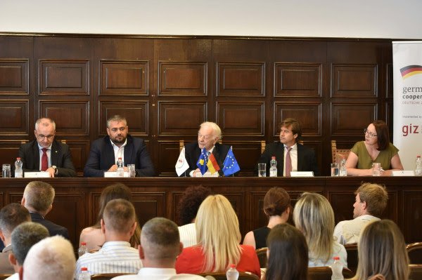 ​Certifikohen 33 pjesëmarrës në programin “Job Placement Counselling” në Universitetin e Prishtinës
