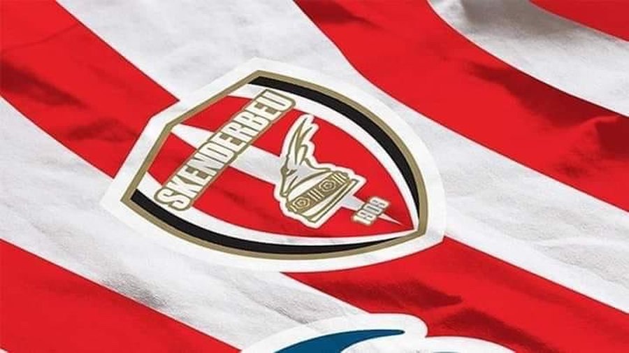 Skënderbeu “blindon” 3 lojtarë