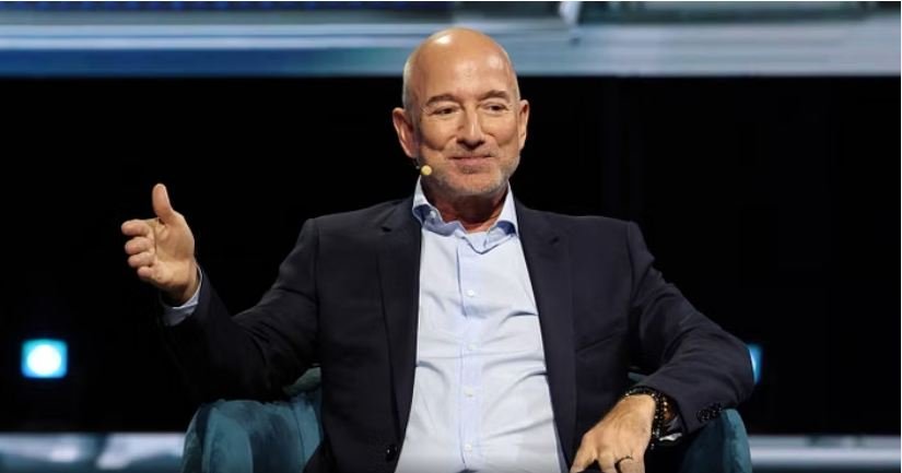 Jeff Bezos, i interesuar për blerjen e Liverpoolit
