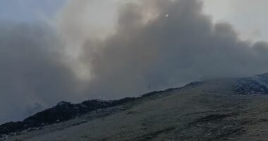Zjarrfikësit vënë nën kontroll flakët në vendgrumbullimin e mbetjeve në Fushë-Krujë