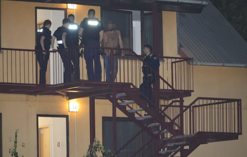 Fqinji hero shpëton 33 vjeçaren pasi ish partneri i vuri flakën në Berlin