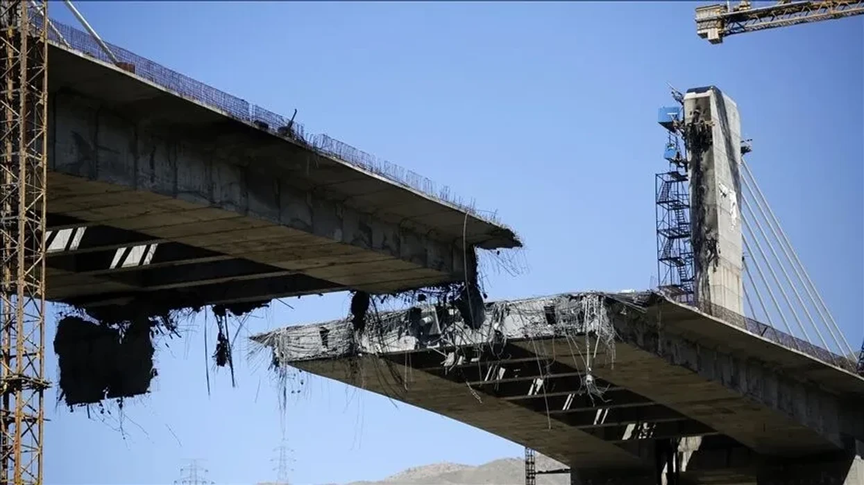 Trump kërcënon të godasë urat dhe centralet në Iran