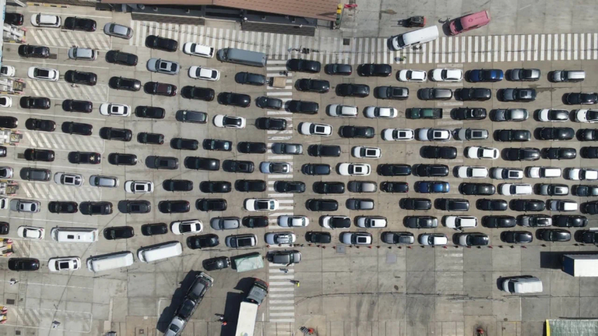 1 në 3 shqiptarë ka makinë/ Mbi 1 milion automjete në Shqipëri, flota
