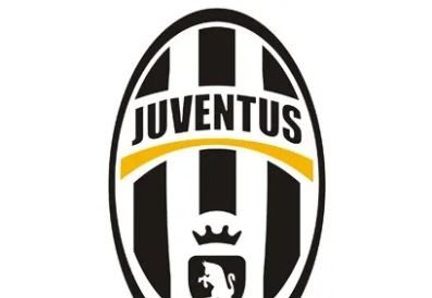 Juventus kthen sytë nga Vicario 