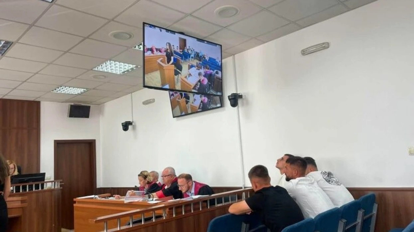 A na jep këto çika për një natë     Dëshmitaret rrëfejnë si nisi konflikti që përfundoi me plagosjen e tre personave