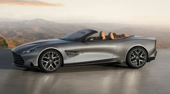 Aston Martin Vanquish, një përvjetor i ‘argjendtë’ i fuqisë V-12