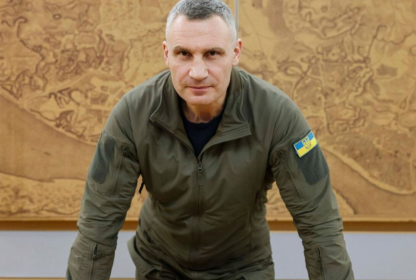 Alarm për sulm raketor në Kiev, shpërthime në disa lagje të