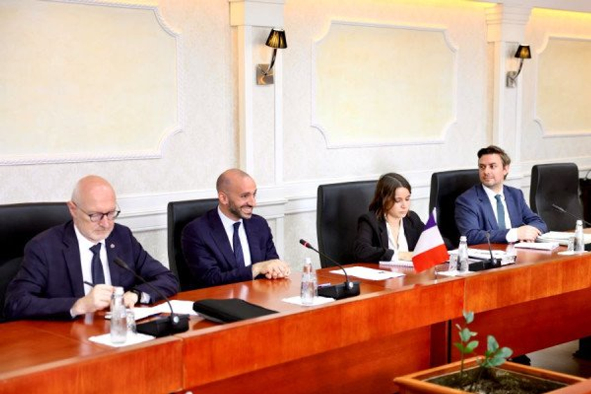 ​Çitaku takon ministrin francez Benjamin Haddad: Franca të