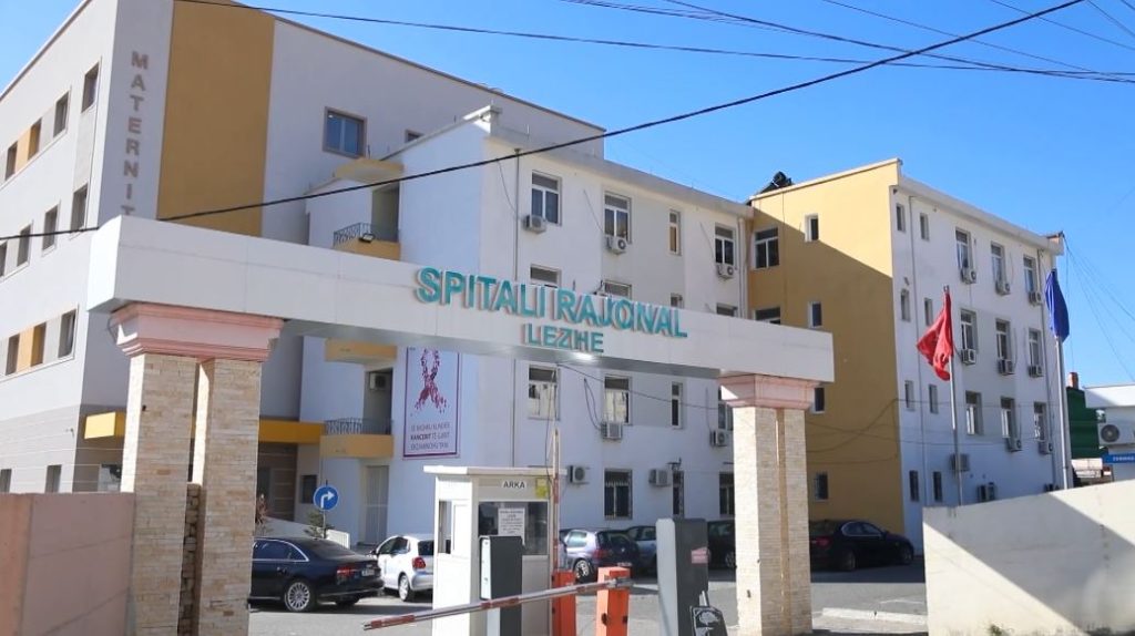 Shkoi për mjekim me armë me vete, 54-vjeçarit nga Lezha i shkrepet pistoleta aksidentalisht