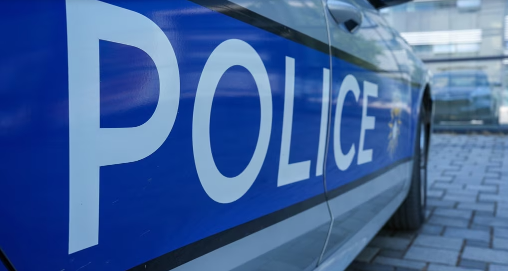 Arrestohen dy të dyshuar për krime lufte në Kosovë, reagojnë Beogradi dhe Lista Serbe