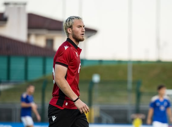 Klubi i Seria A merr vendimin, mbrojtësi i Shqipërisë U-21 ndryshon ekip në Itali