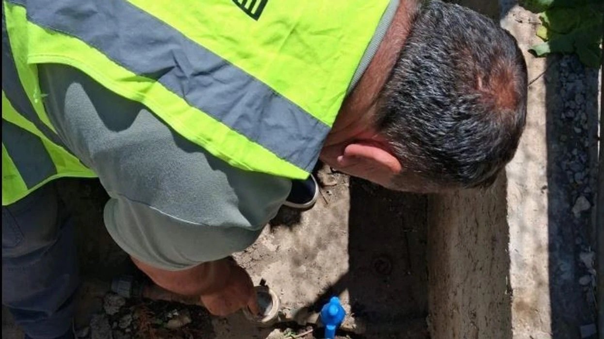 KRU “Mitrovica”: Në Vushtrri punëtorët u kërcënuan me armë gjatë shkyçjes së konsumatorit