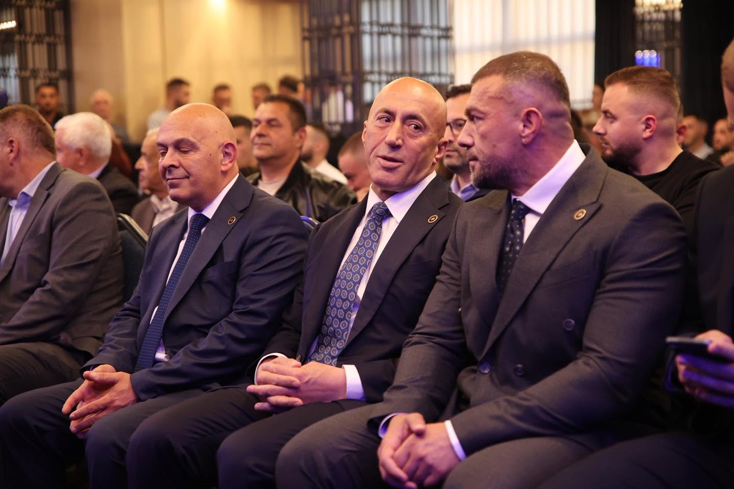 Vdekja e punëtorit në Prishtinë, Smajlaj thotë se kjo tragjedi po përdoret për përplasje politike 