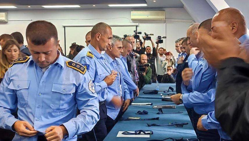 Gjyqtarët serbë të dorëhequr, mes ligjit dhe kërkesave politike – çfarë thonë ekspertët?