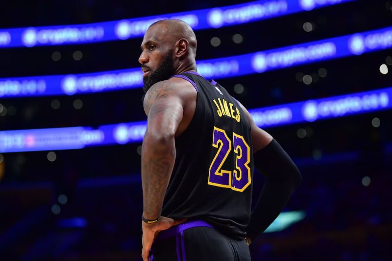 LeBron James pritet të marrë rolin e organizatorit