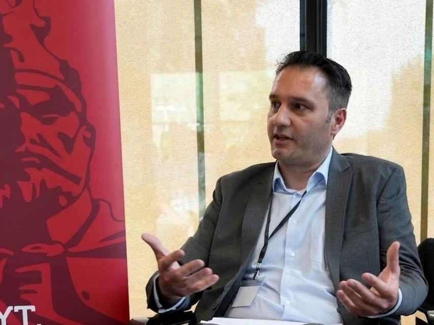 Secili ka të drejtë të besojë ku të dojë  por askush nuk ka të drejtë të njollos apo sulmojë figurat tonë themeltare kombëtare