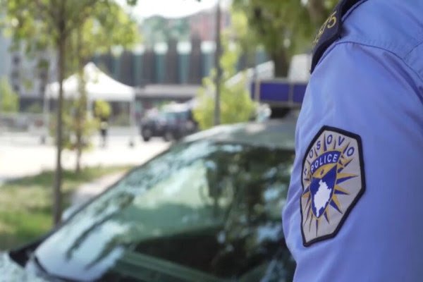 Të shtëna në dy ahengje familjare në Shtime, policia sekuestron dy armë
