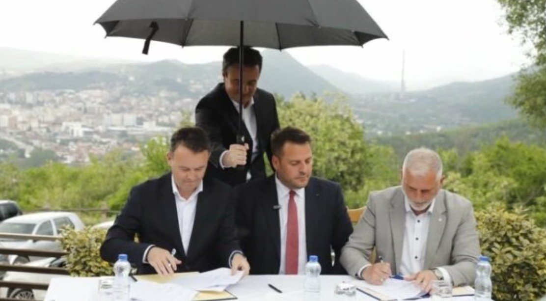 Kurti: Zotimi ynë para fermerëve të Mitrovicës po jetësohet, 500 hektarë tokë do të bëhen me sistem të ujitjes
