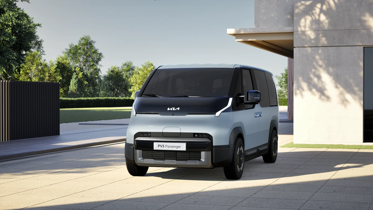 Kia hyn në një epokë të re me linjën e re të furgonëve elektrikë