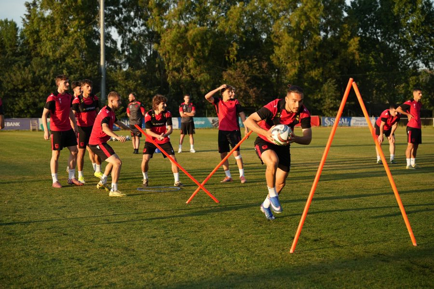 Miqësoret e qershorit ndaj Sllovenisë dhe Italisë  Kombëtarja U 21 vijon përgatitjet në Durrës