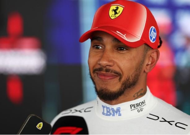 Hamilton i karikuar pas podimit në Kanada
