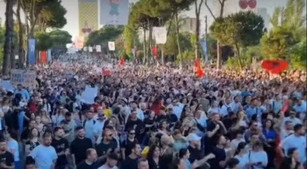 ​Dita e tretë e protestës kundër investimit në Zvërnec, thirrje për anulimin e projektit