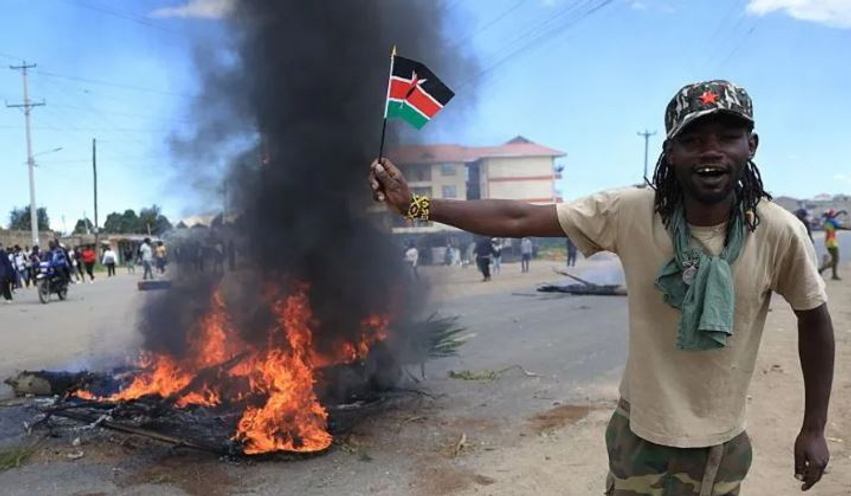 dy-te-vrare-gjate-protestave-ne-kenia-kunder-planit-te-shba-se-per-qendren-e-karantines-ndaj-eboles
