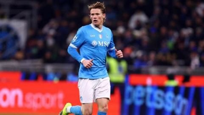 napoli-i-ofron-kontrate-te-re-mctominayt