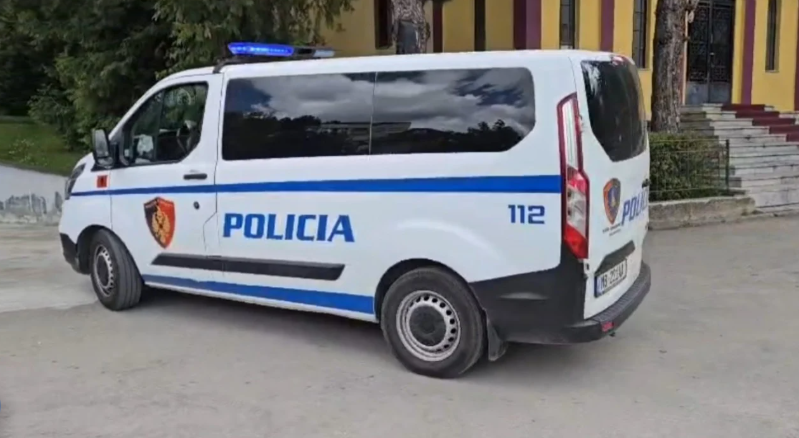 Akuzohet se nuk veproi në momentin e ngjarjes, arrestohet roja i bankës që u grabit ditën e djeshme