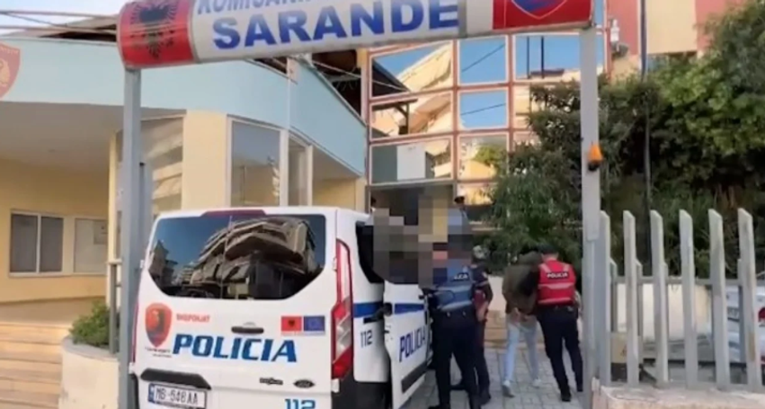 Ndihmoi dy autorët në vendosjen e tritolit në Sarandë  arrestohet 21 vjeçari  I gjenden armë dhe municion