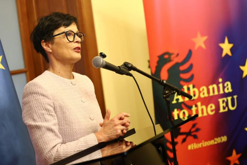 Kos e ftuar në misionin shqiptar pranë BE së  Asnjë vend tjetër kandidat nuk ka bërë kaq shumë sa Shqipëria