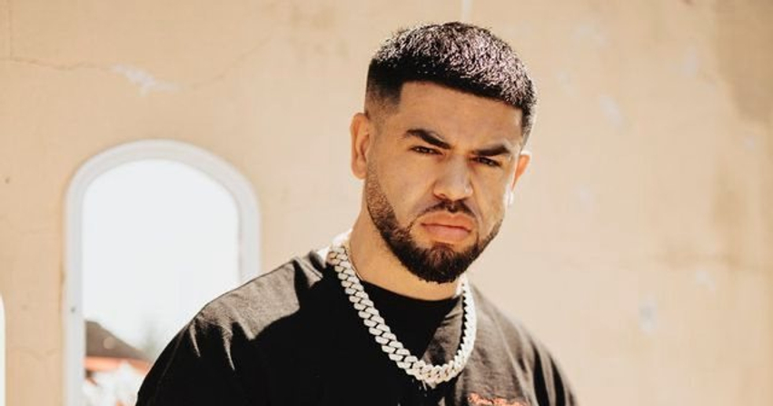 noizy-shperthen-keq-ndaj-protestuesve-nuk-po-e-shet-njeri-shqiperine-dilni-aty-dhe-mbylleni-gojen
