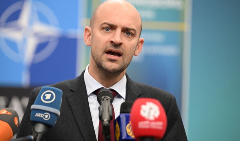 Franca thërret liderë të shoqërisë civile izraelite dhe palestineze për të mbështetur zgjidhjen me dy shtete
