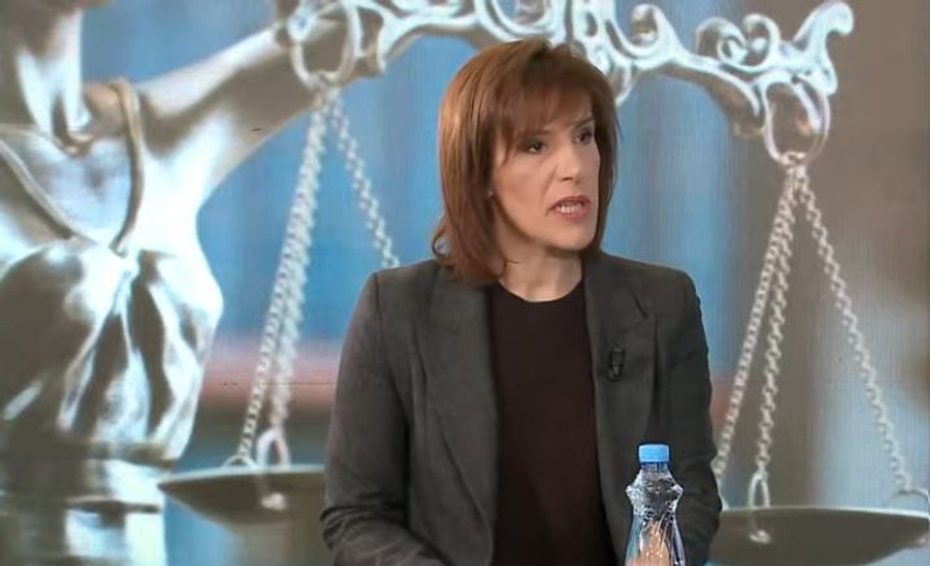  Igli Tare pretendon se vila është e tij   Gazetarja Klodiana Lala  Pozitat e Belinda Ballukut janë rënduar ndjeshëm