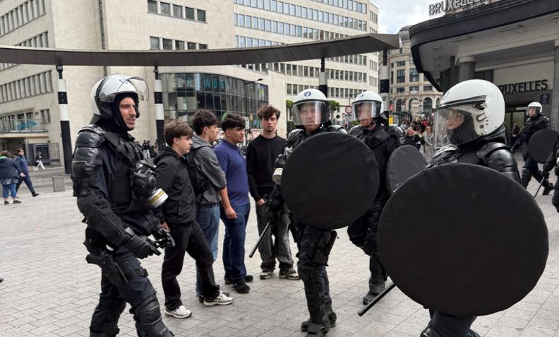 Tensione e përplasje në protestën për arsimin në Bruksel
