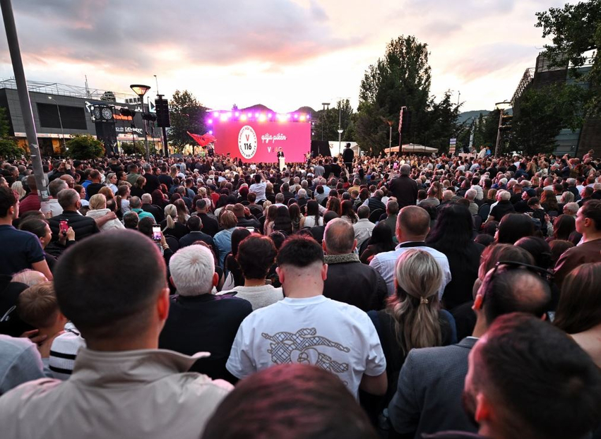 Premtime miliardëshe nga Mitrovica  Kurti paraqet premtimet për katër vitet e ardhshme