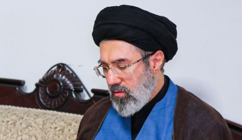 Lideri suprem i Iranit miraton faljen për mbi 2,000 të dënuar