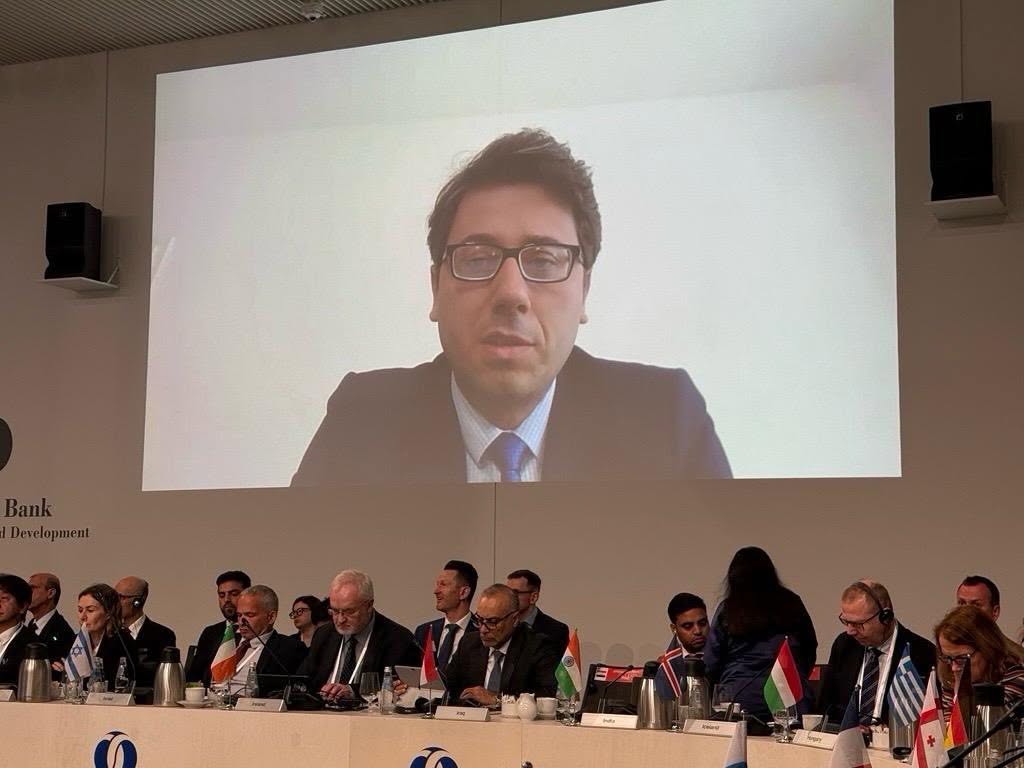 Ministri Murati: BERZH të rrisë mbështetjen për sektorin privat në Kosovë
