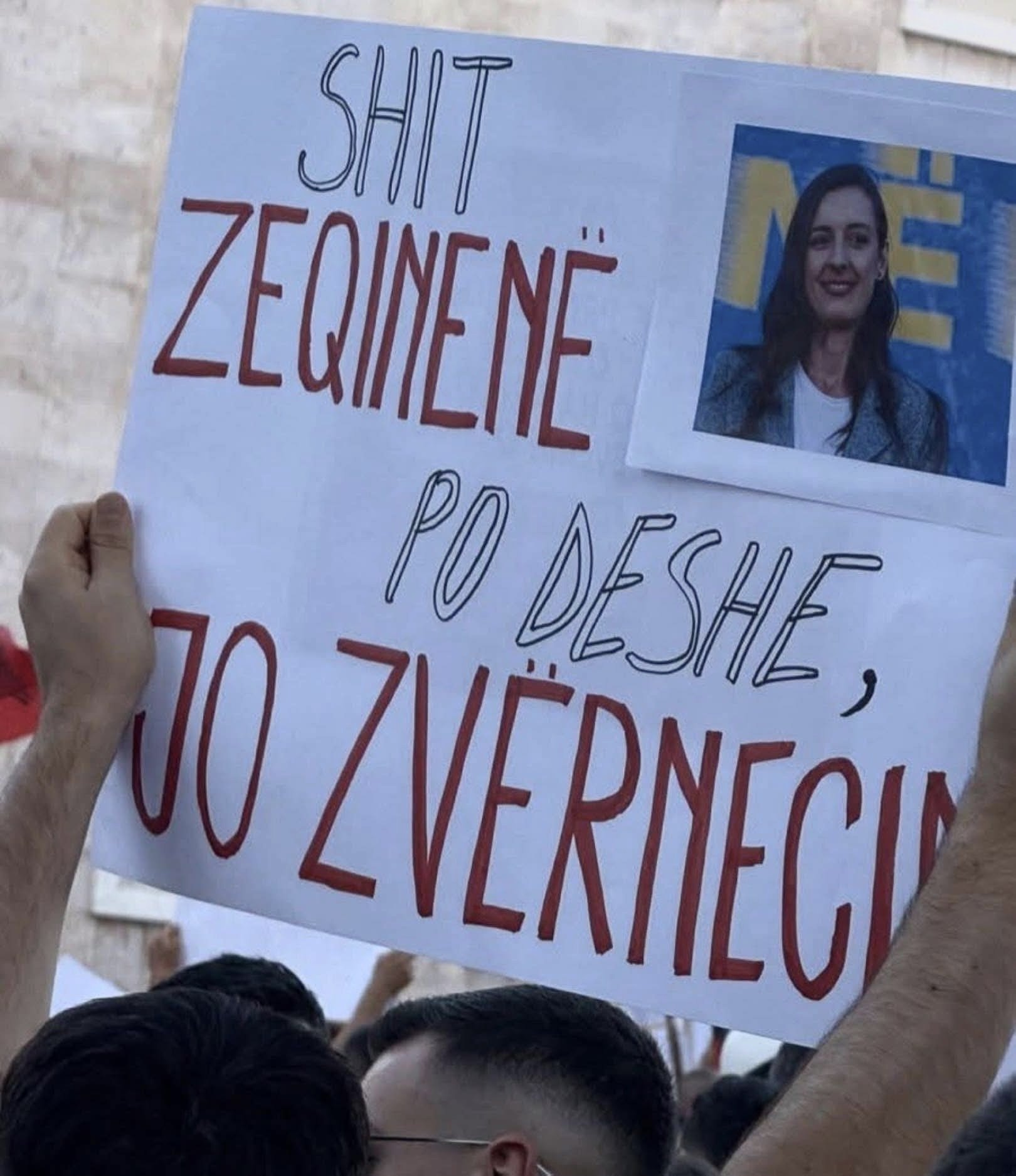 Zvërneci, Rrjolli dhe kriza e besimit publik