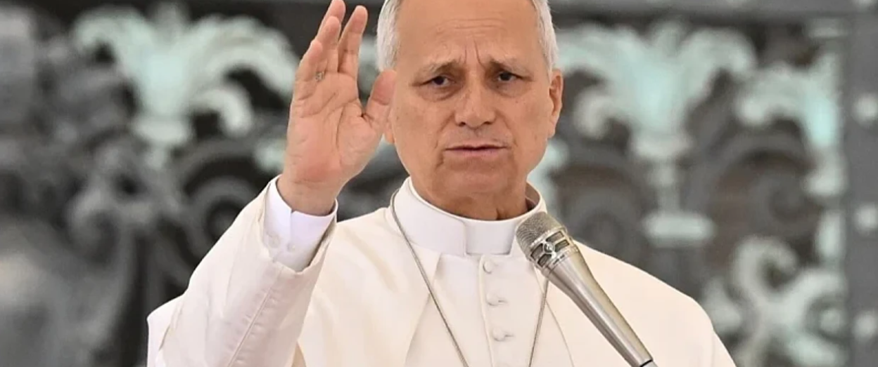 Arkëtari i bankës udhëtoi nga SHBA-ja në Vatikan për t'ia kthyer Papa Leo 8.65 dollarët që i kishin mbetur në PayPal