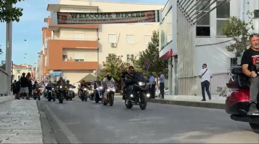 Atmosferë festive në Shijak  motoristë nga 50 vende të botës marrin pjesë në Motofest