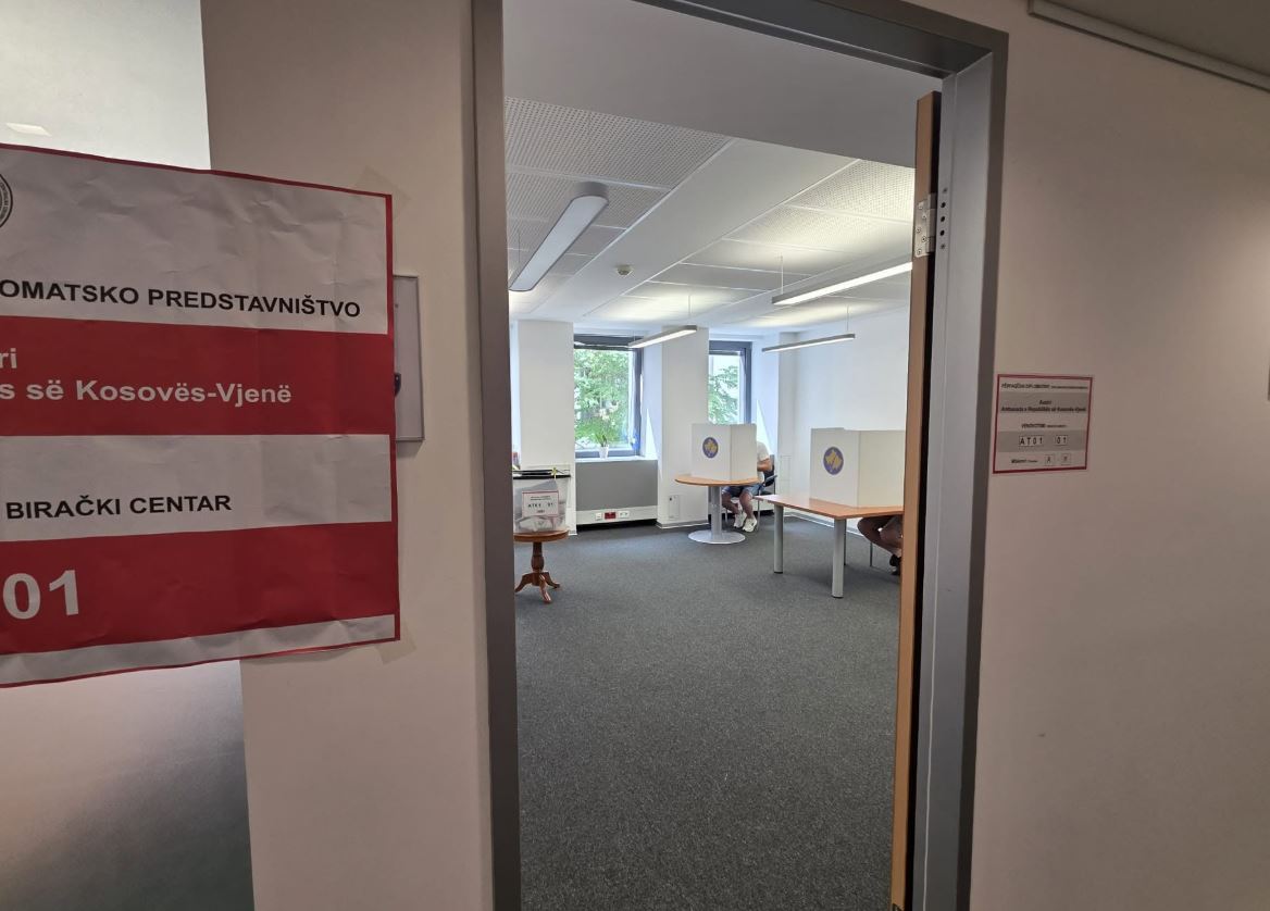 Votimi në Austri po zhvillohet pa pengesa, deri në mesditë kanë votuar 417 qytetarë