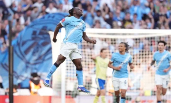 Doku drejt vazhdimit të kontratës me Man Cityn