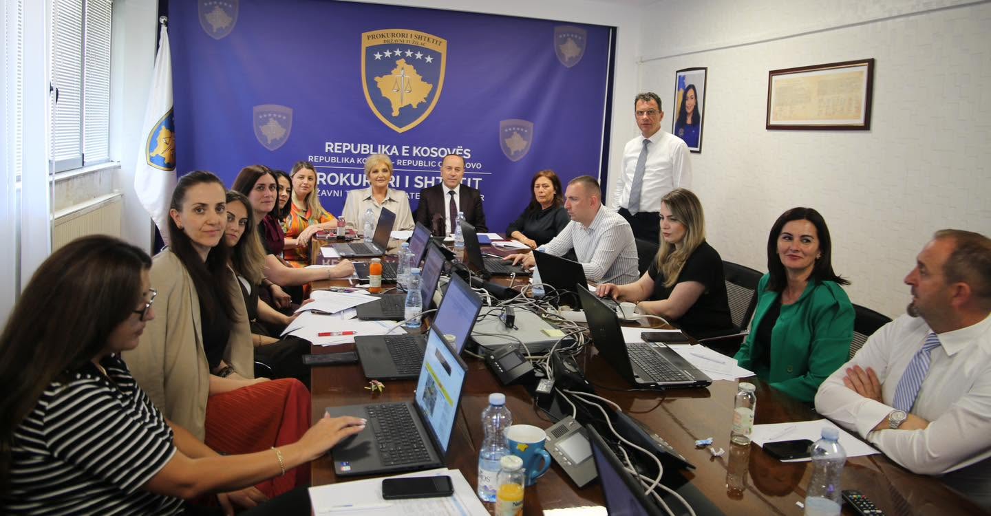 U.d kryeprokurori viziton dhomën operative për monitorimin e procesit zgjedhor