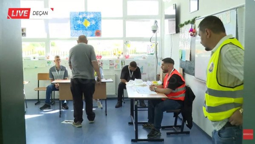 Në Gllogjan s i lejohet votimi me përcjellës  qytetarit i kërkohet dokument mjekësor