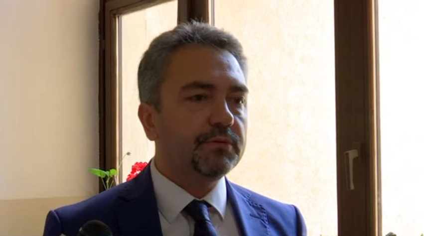 Radoniqi voton  bën thirrje për pjesëmarrje në zgjedhje