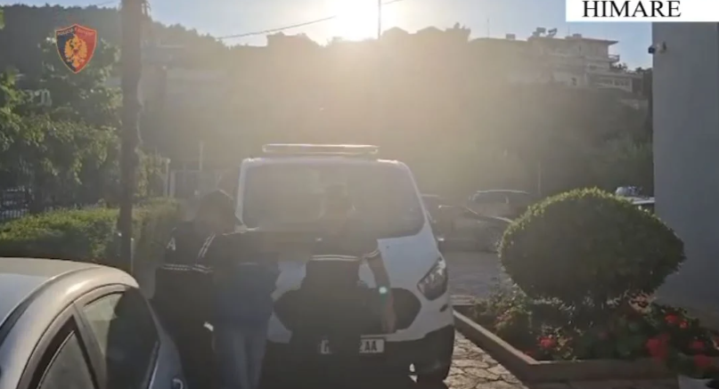 Dyshohet për disa vjedhje në banesa dhe biznese në Himarë, arrestohet 37-vjeçari nga Kruja