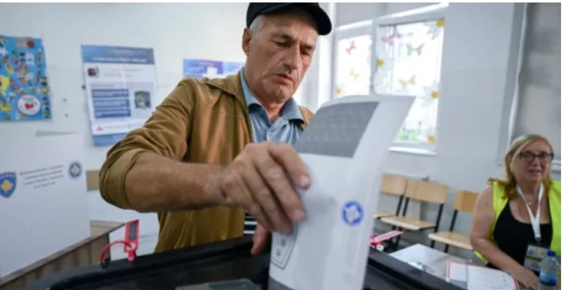 Rreth 7% më pak votues deri në orën 15:00 krahasuar me zgjedhjet e dhjetorit dhe të shkurtit 2025