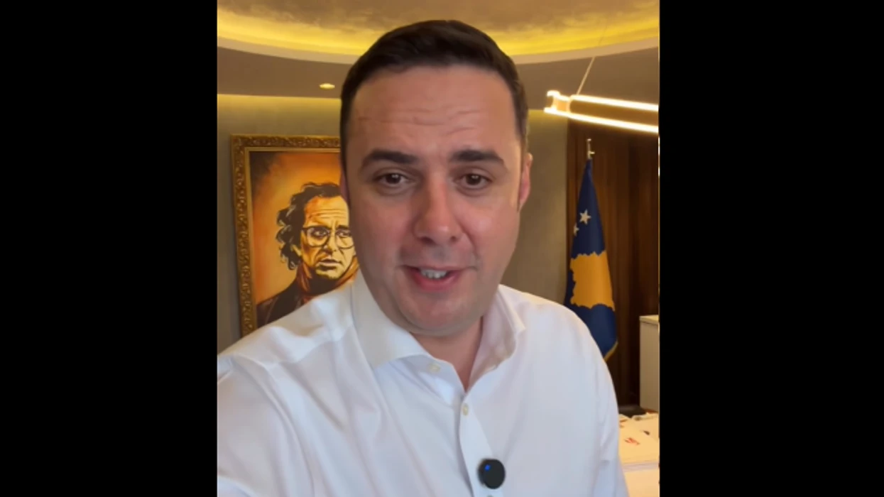 Abdixhiku thirrje qytetarëve: Dilni dhe votoni, përcaktoni fatin e Republikës