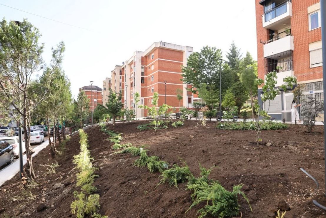 Bregut të Diellit i rikthehet një hapësirë e gjelbër, Komuna përfundon revitalizimin